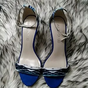 Aldo High Heels Sandals Size 7.5 Blue and White